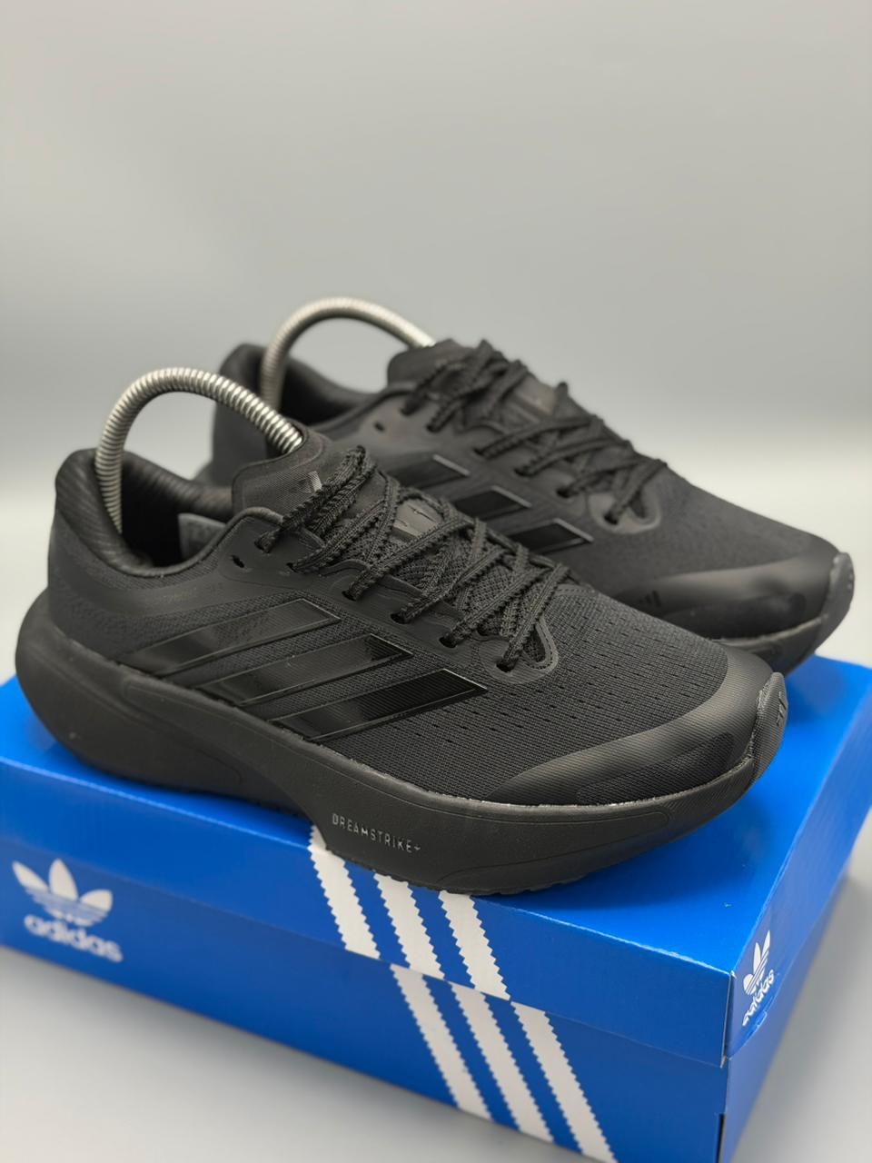 Adidas Dreamstrike