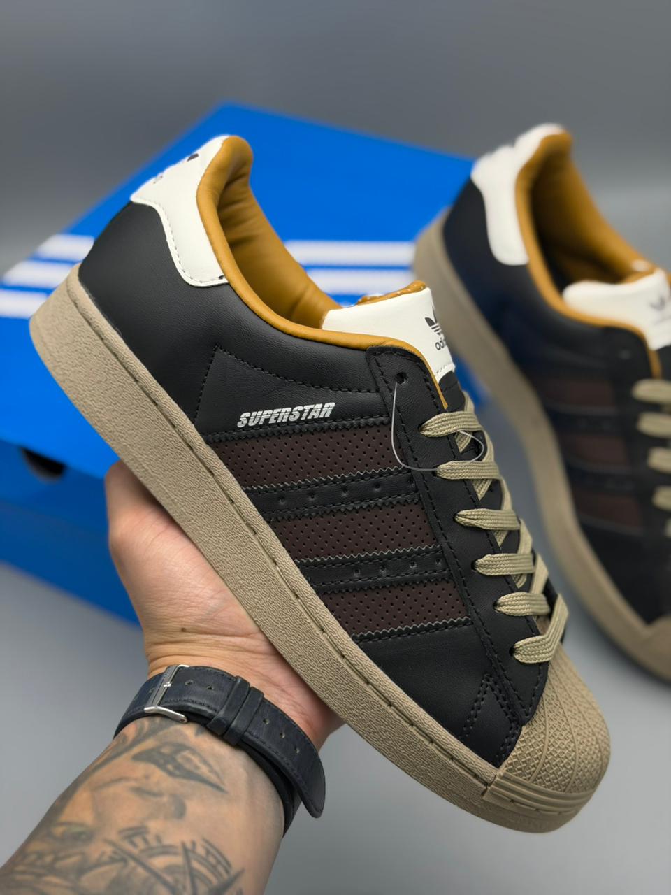 Adidas Superstar