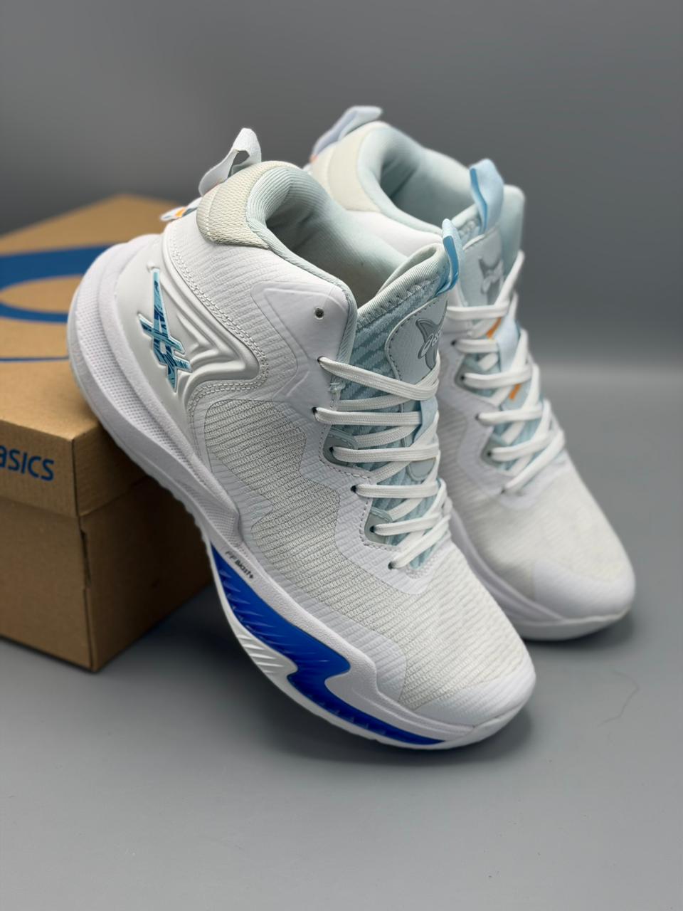 ASICS Nova Surge 3