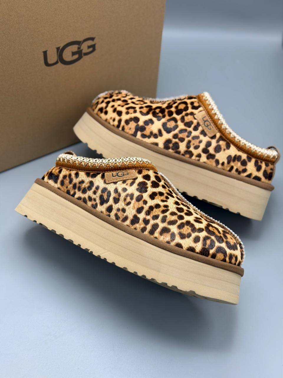 UGG