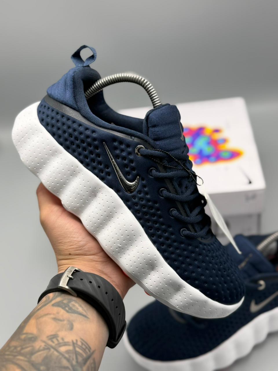 Nike Mind 002