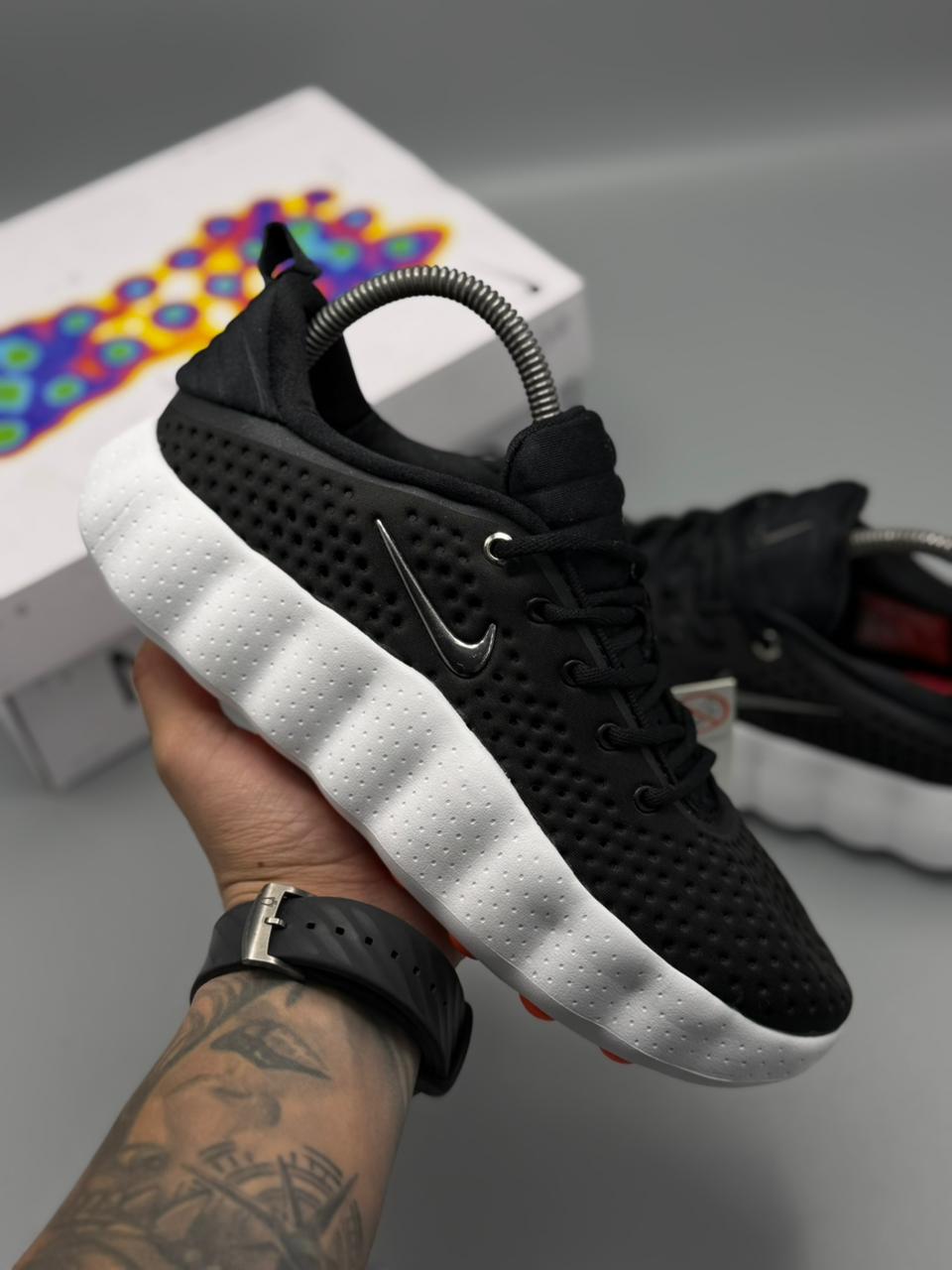 Nike Mind 002