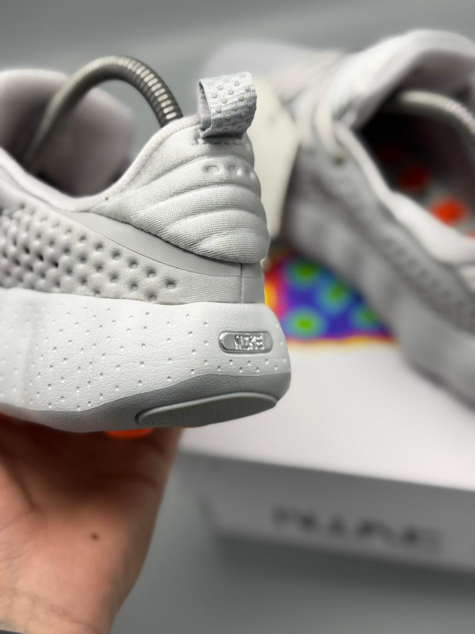 Nike Mind 002