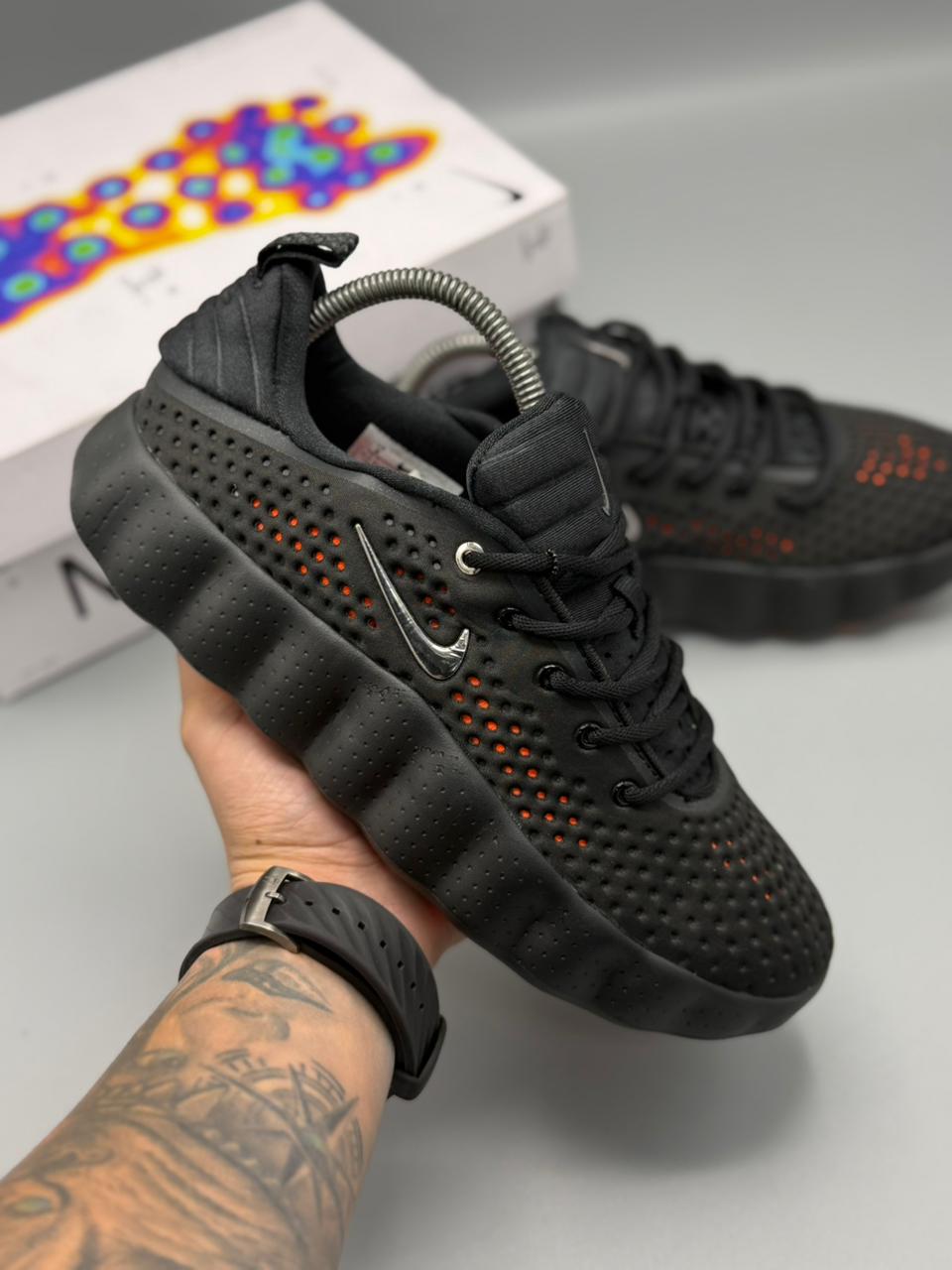 Nike Mind 002