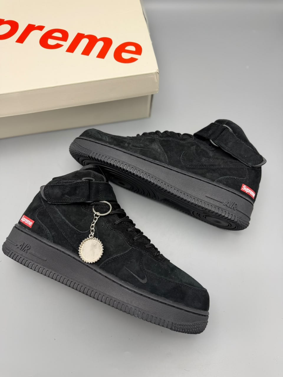 Air Force 1 "Supreme"