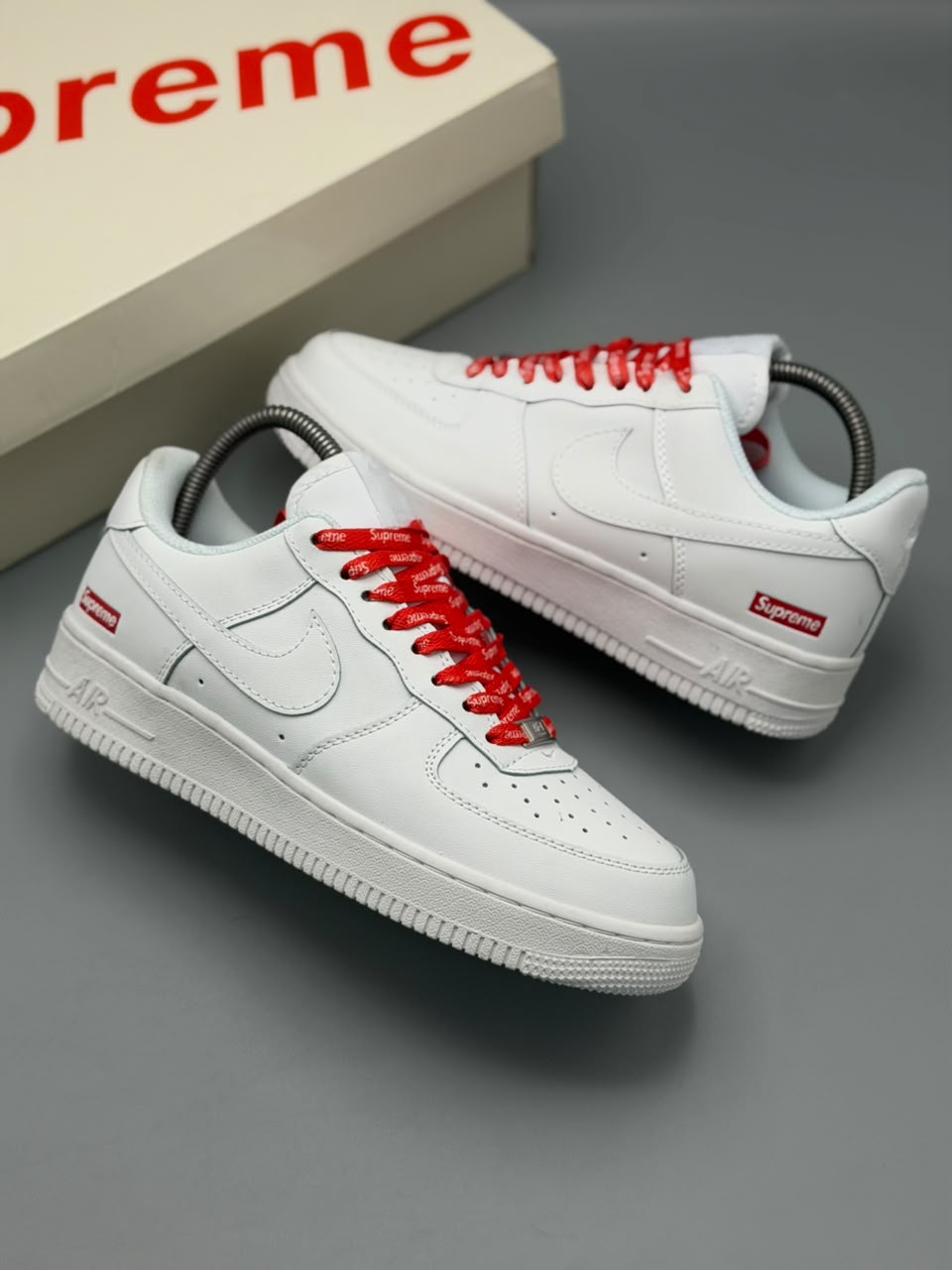 Air Force 1 "Supreme"