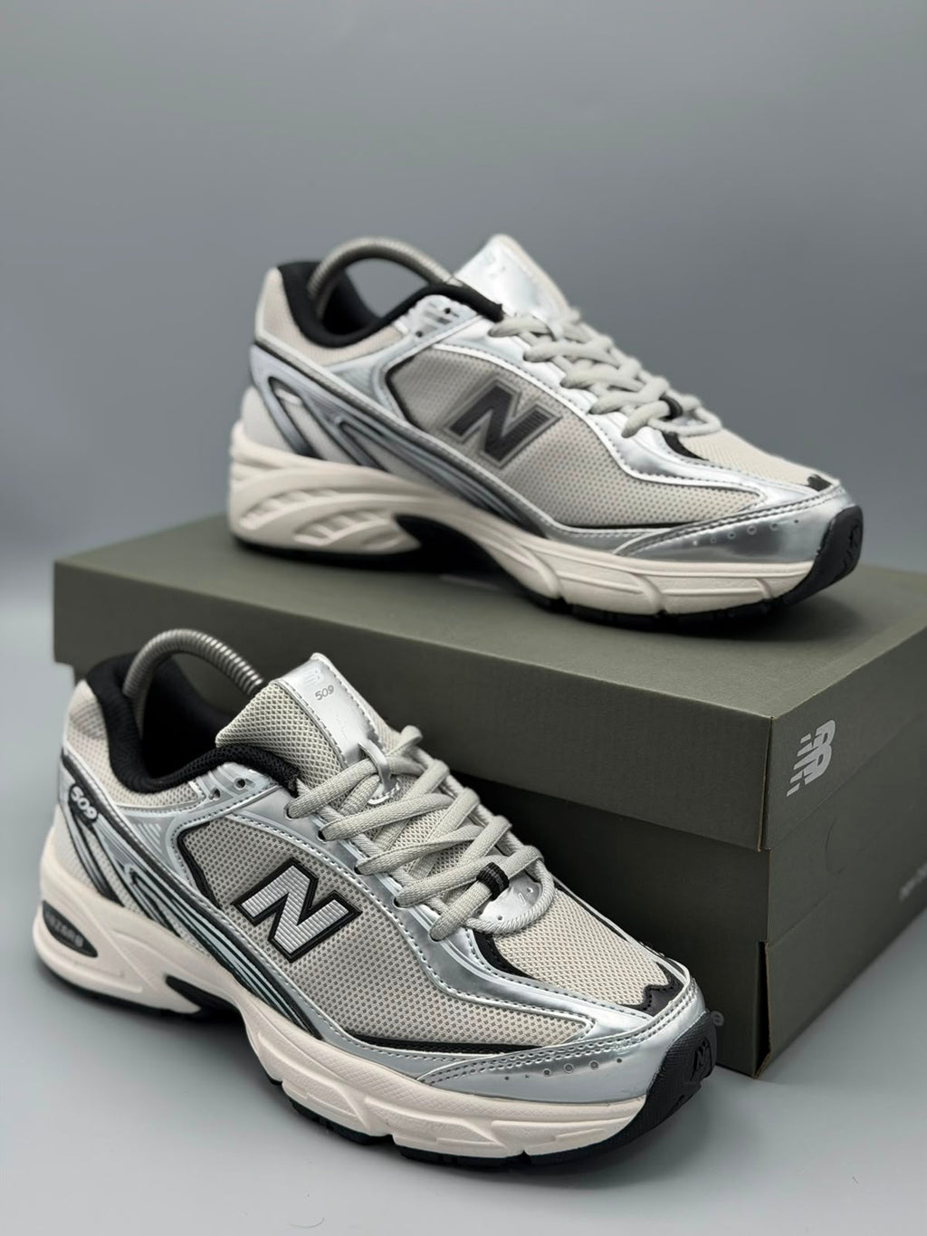 New Balance 509