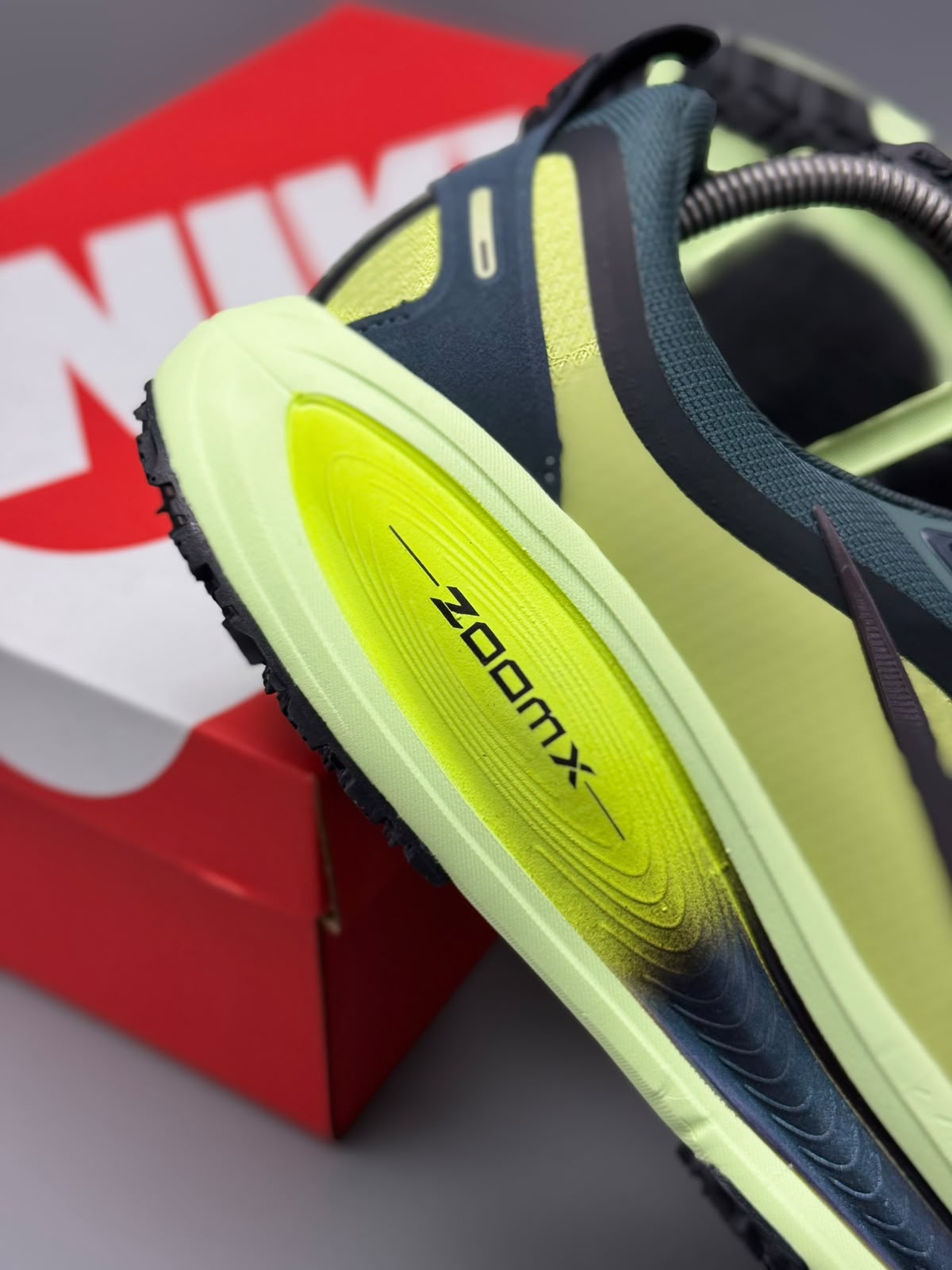 Nike Vomero 18 GORE-TEX