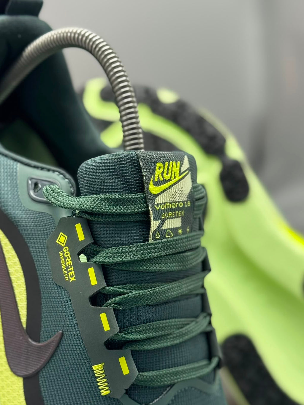 Nike Vomero 18 GORE-TEX