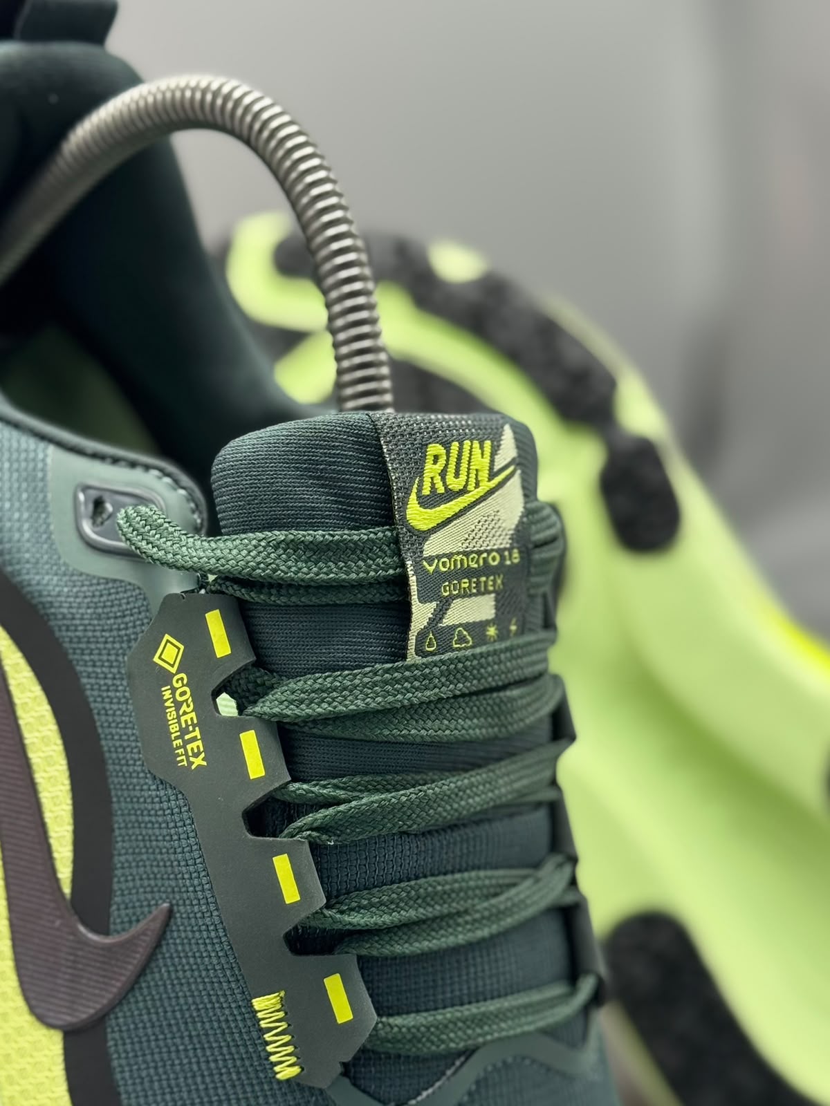 Nike Vomero 18 GORE-TEX