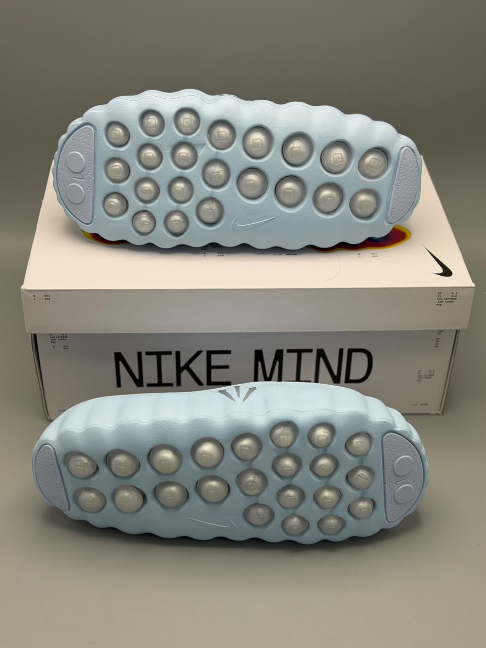 Nike Mind 001