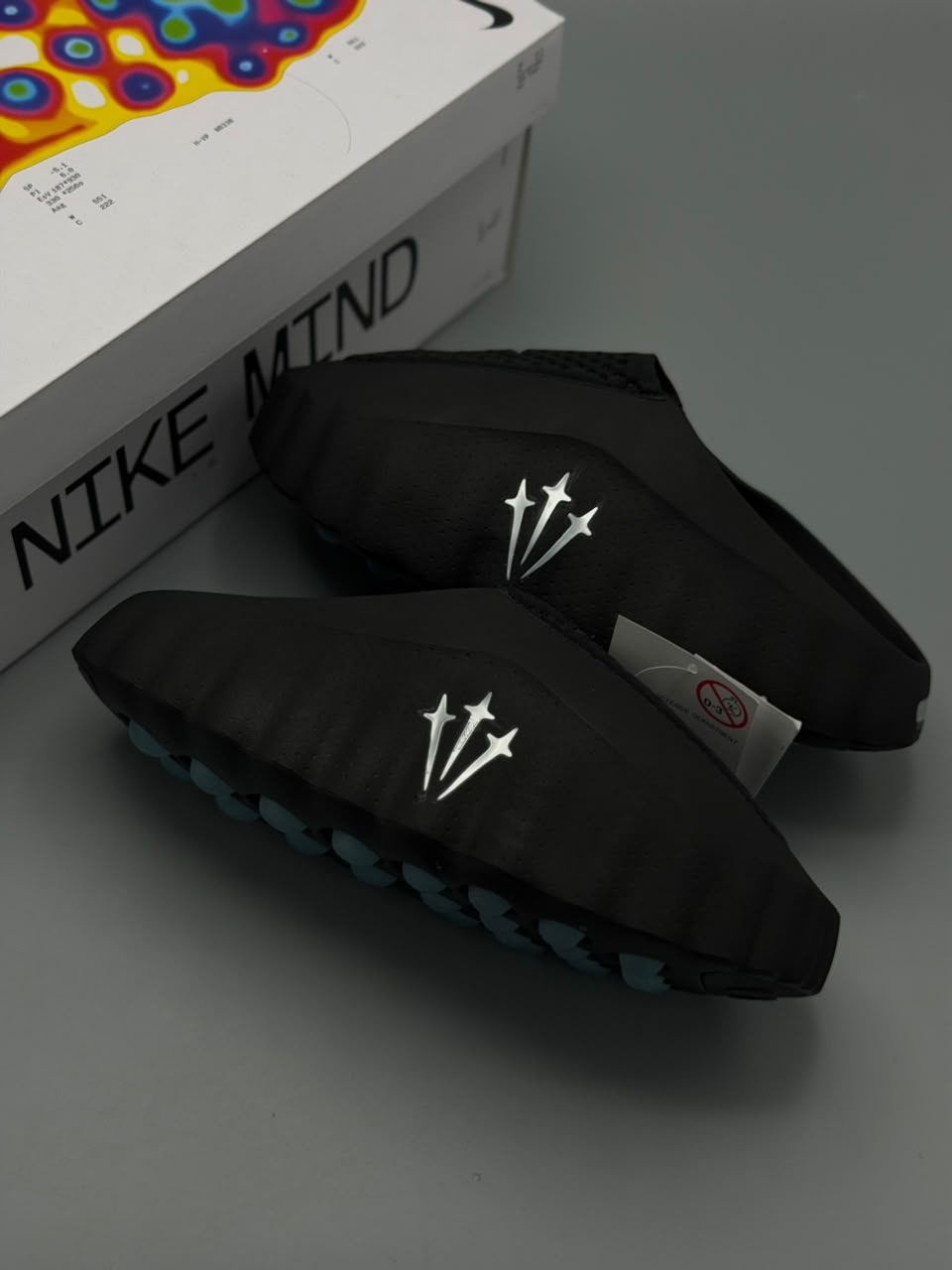Nike Mind 001