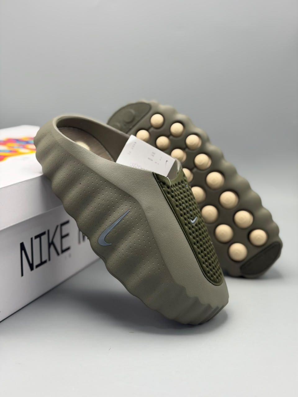Nike Mind 001