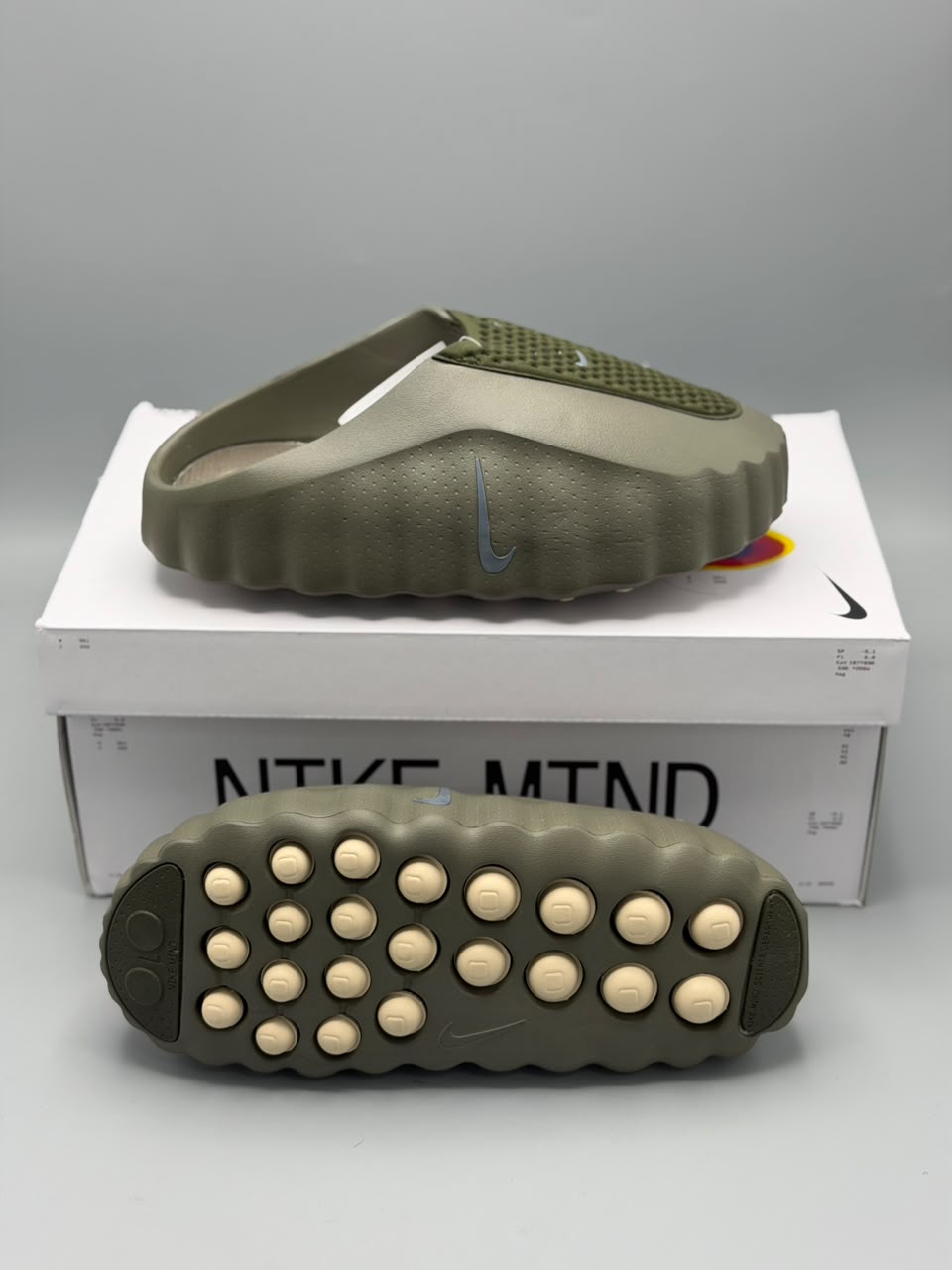 Nike Mind 001
