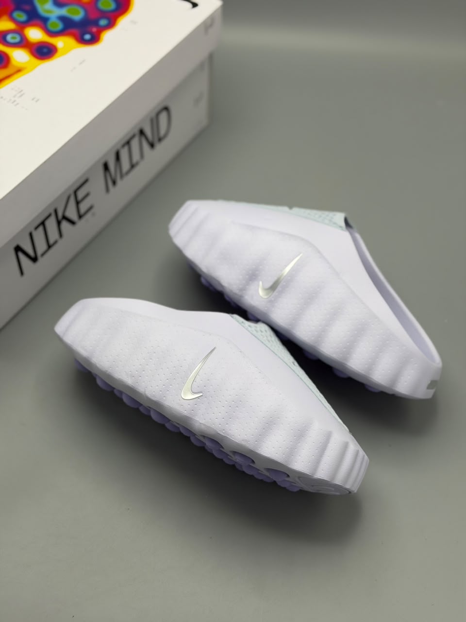Nike Mind 001
