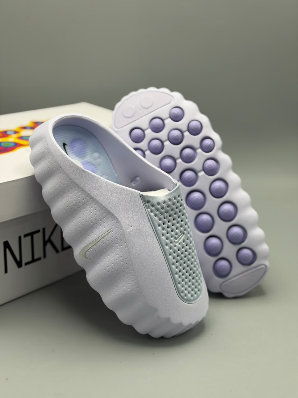 Nike Mind 001