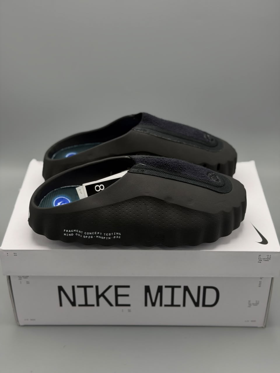 Nike Mind 001