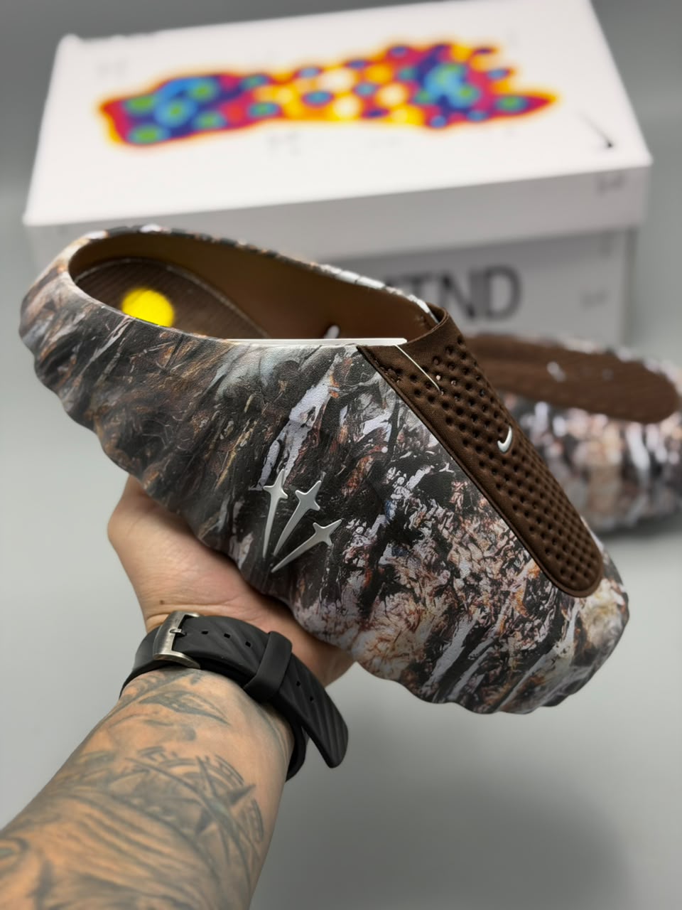 Nike Mind 001