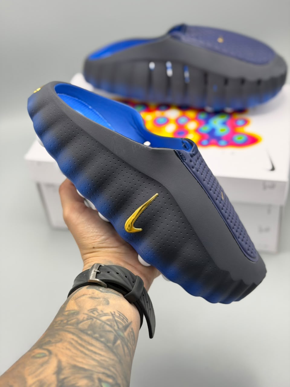Nike Mind 001