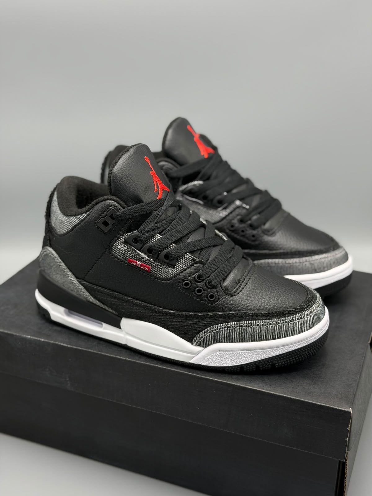 Jordan 3 Retro "Levi’s Denim"