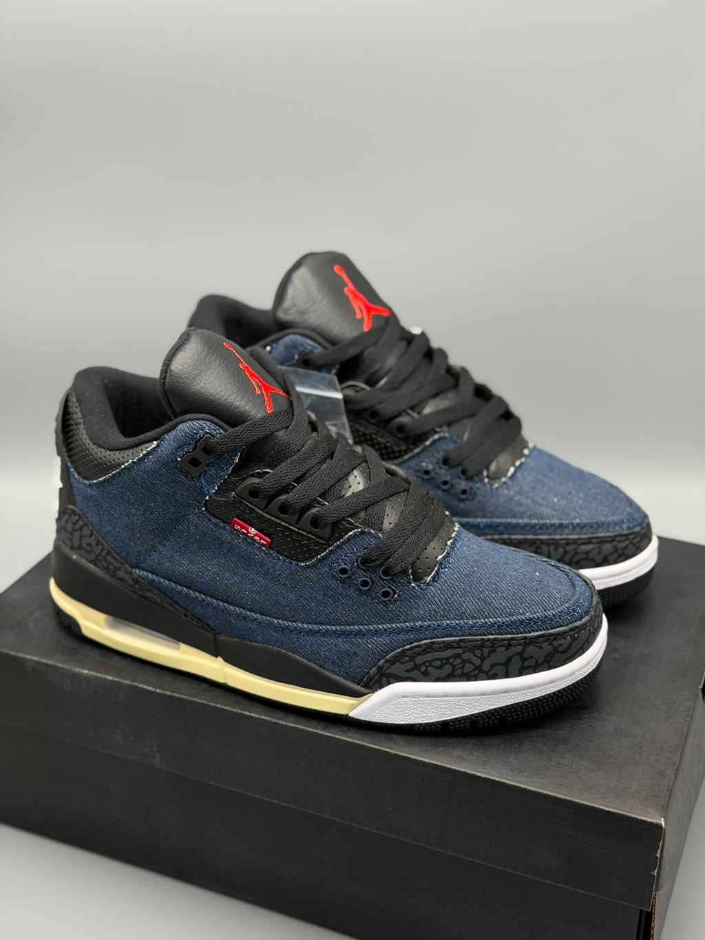 Jordan 3 Retro "Levi’s Denim"