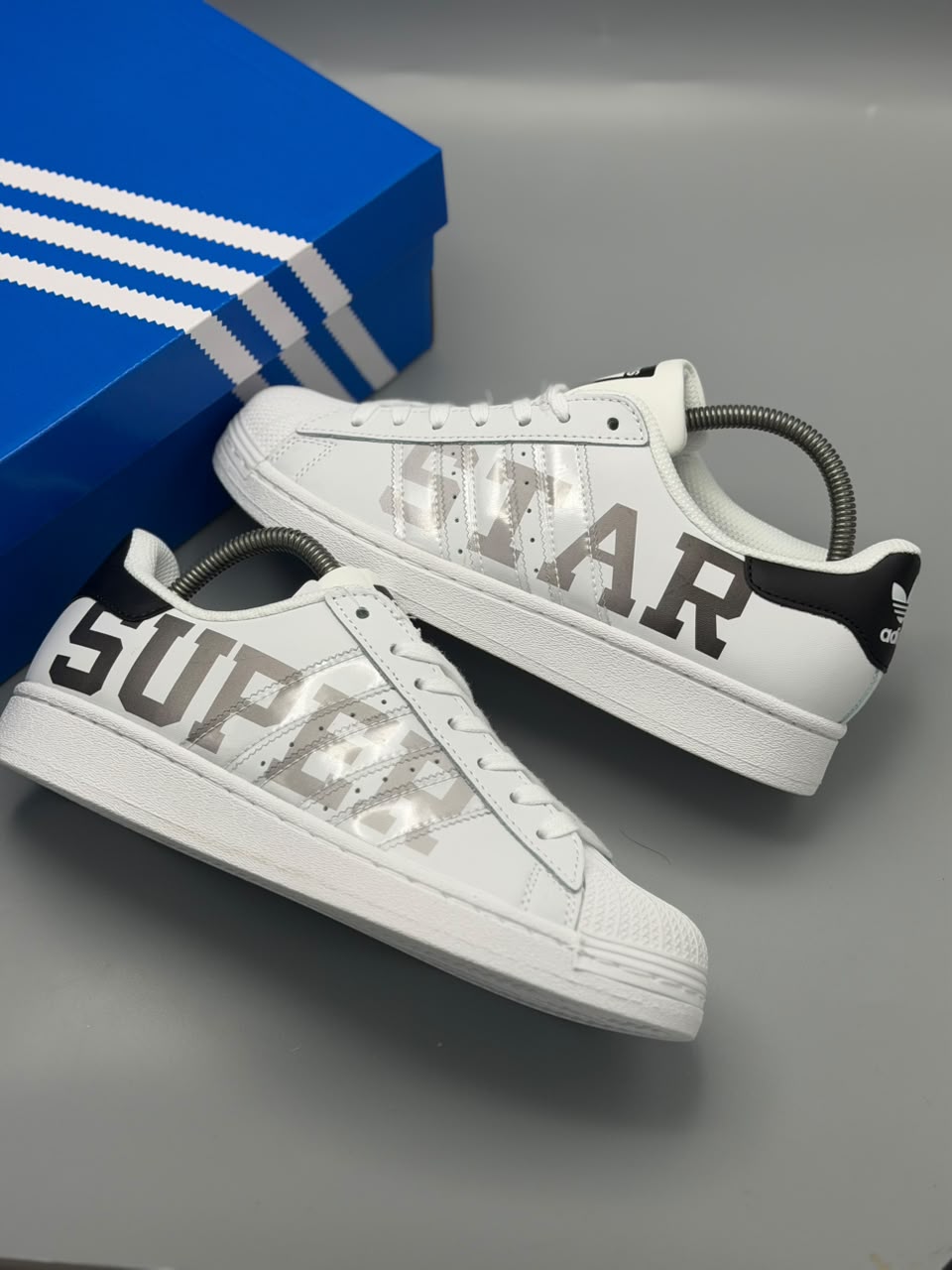 Adidas Superstar
