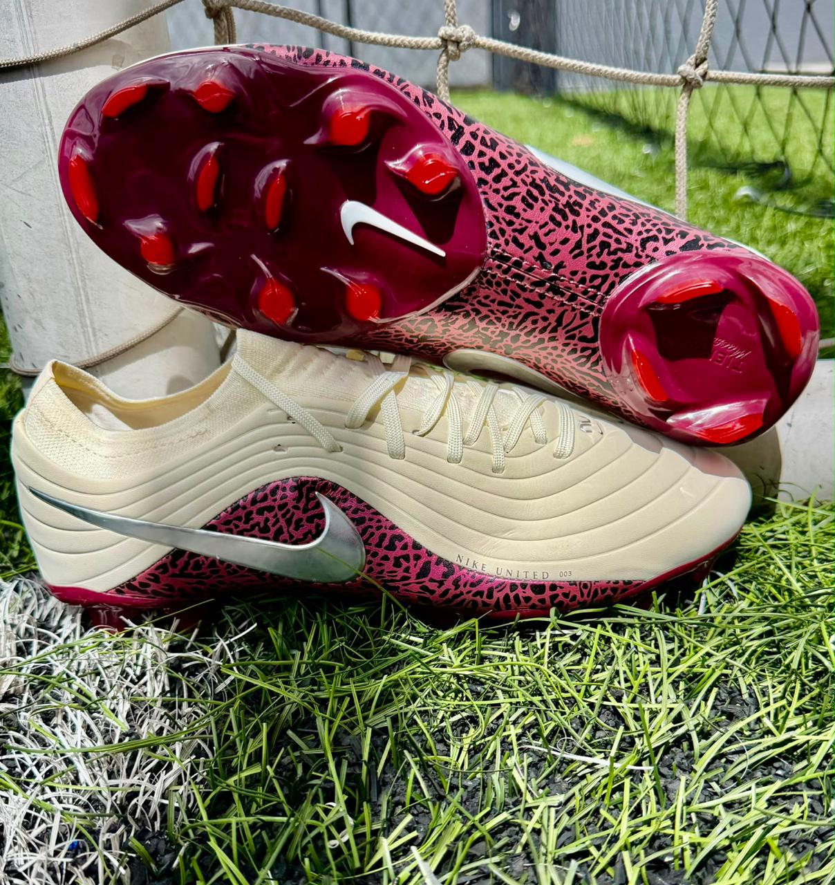 Nike Tiempo Legend 10 "Elite United Cream Pink"