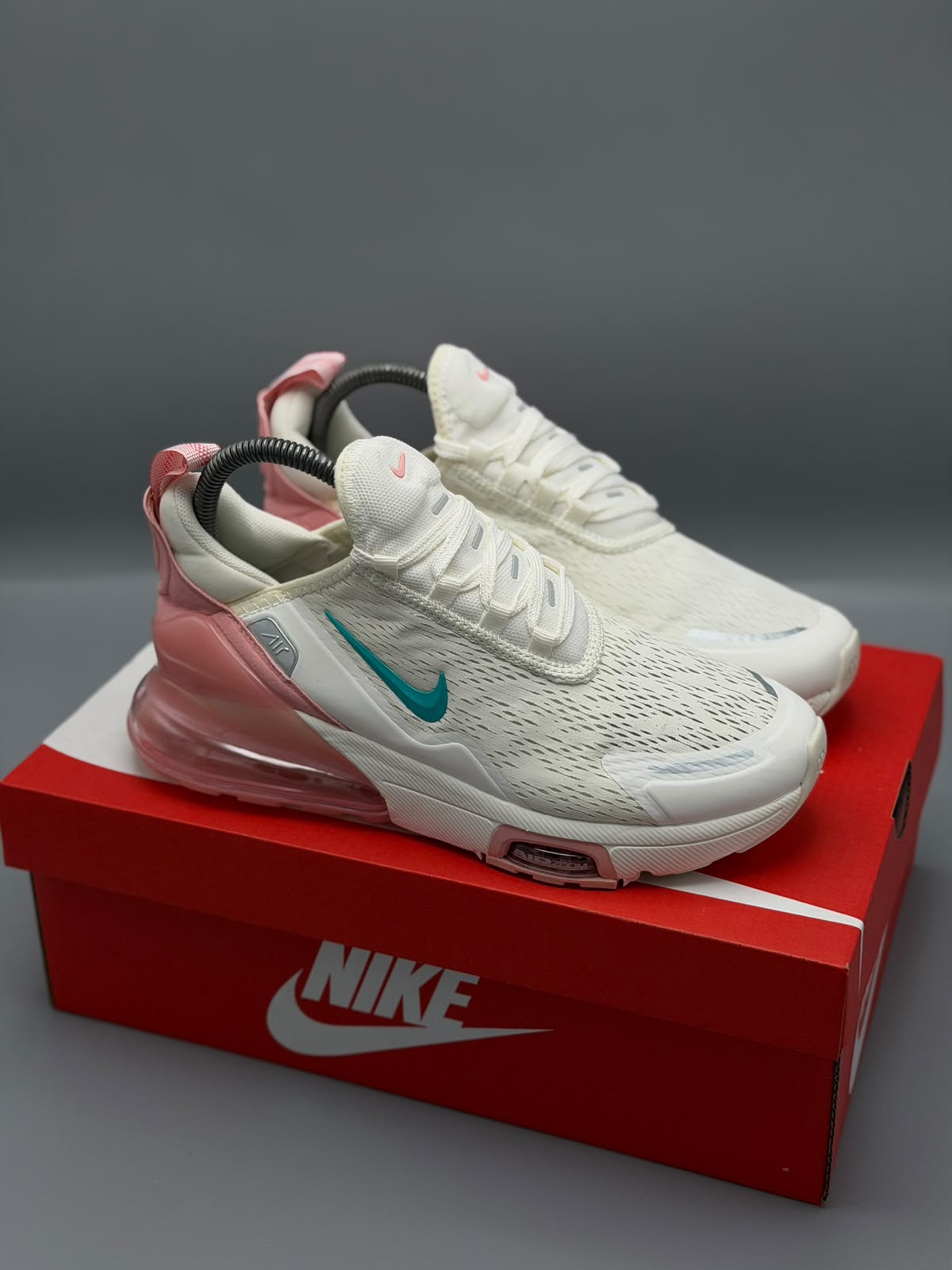 Nike Air Max 270