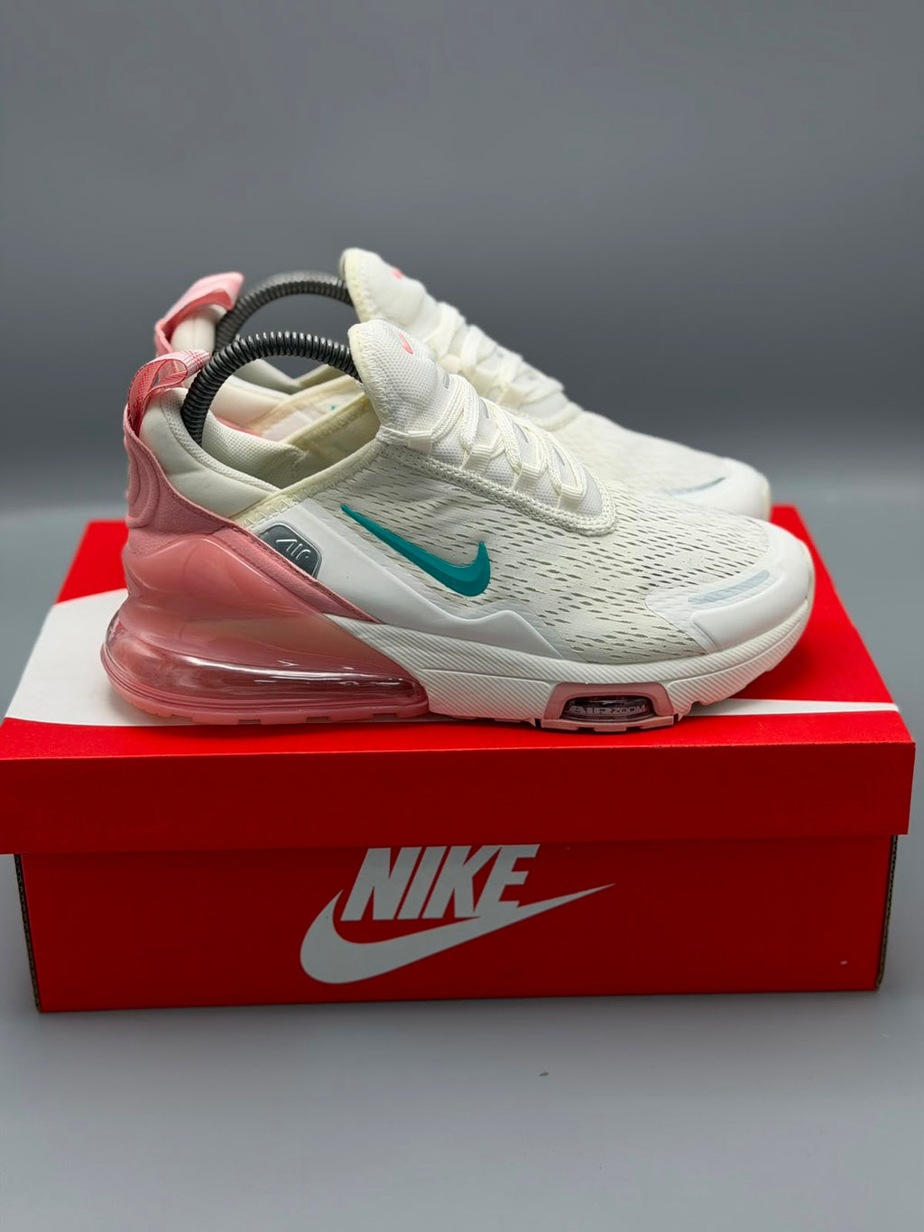Nike Air Max 270