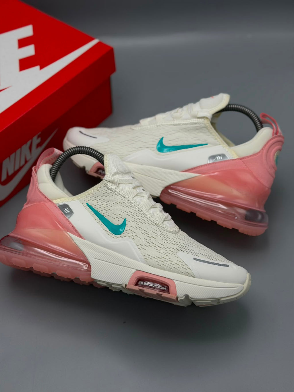 Nike Air Max 270