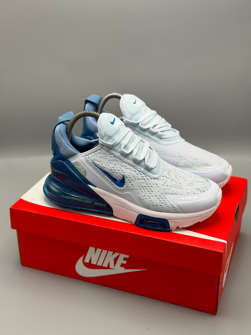 Nike Air Max 270