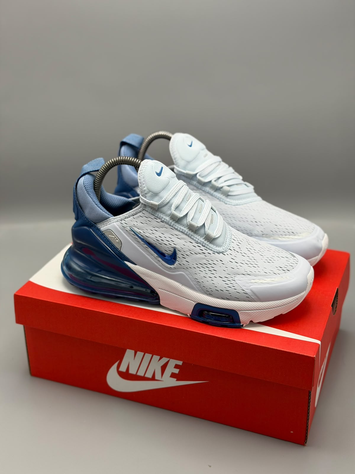 Nike Air Max 270