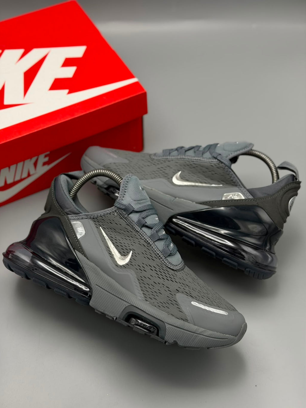 Nike Air Max 270