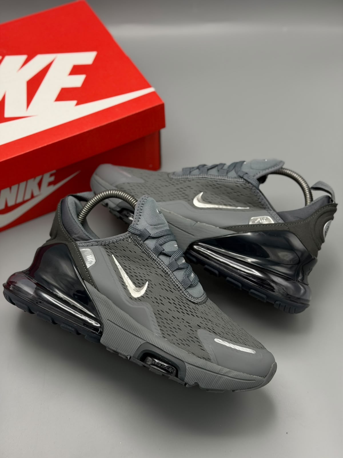 Nike Air Max 270