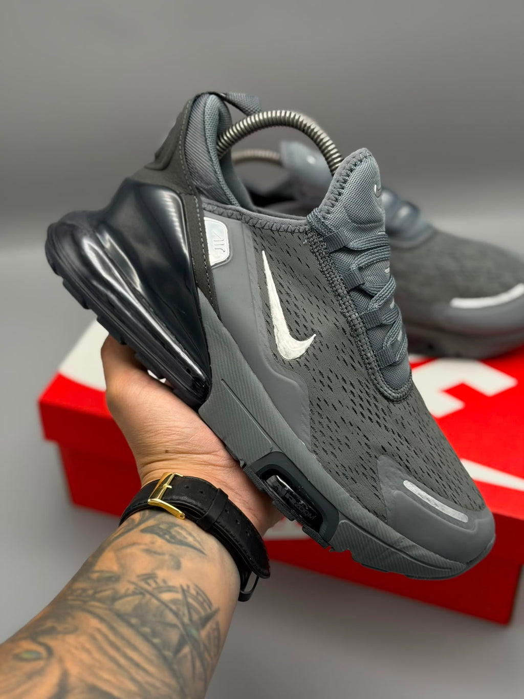 Nike Air Max 270