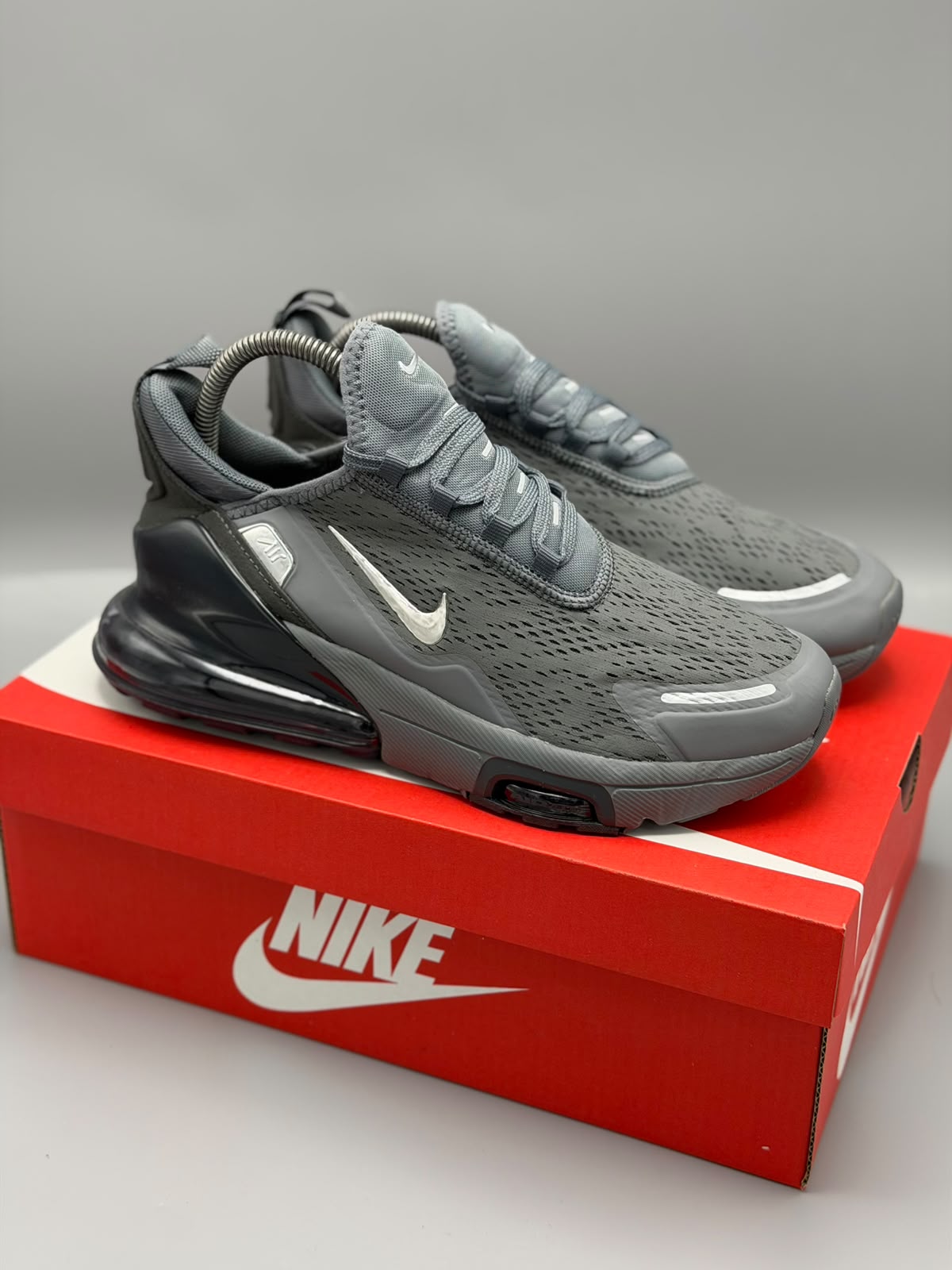 Nike Air Max 270