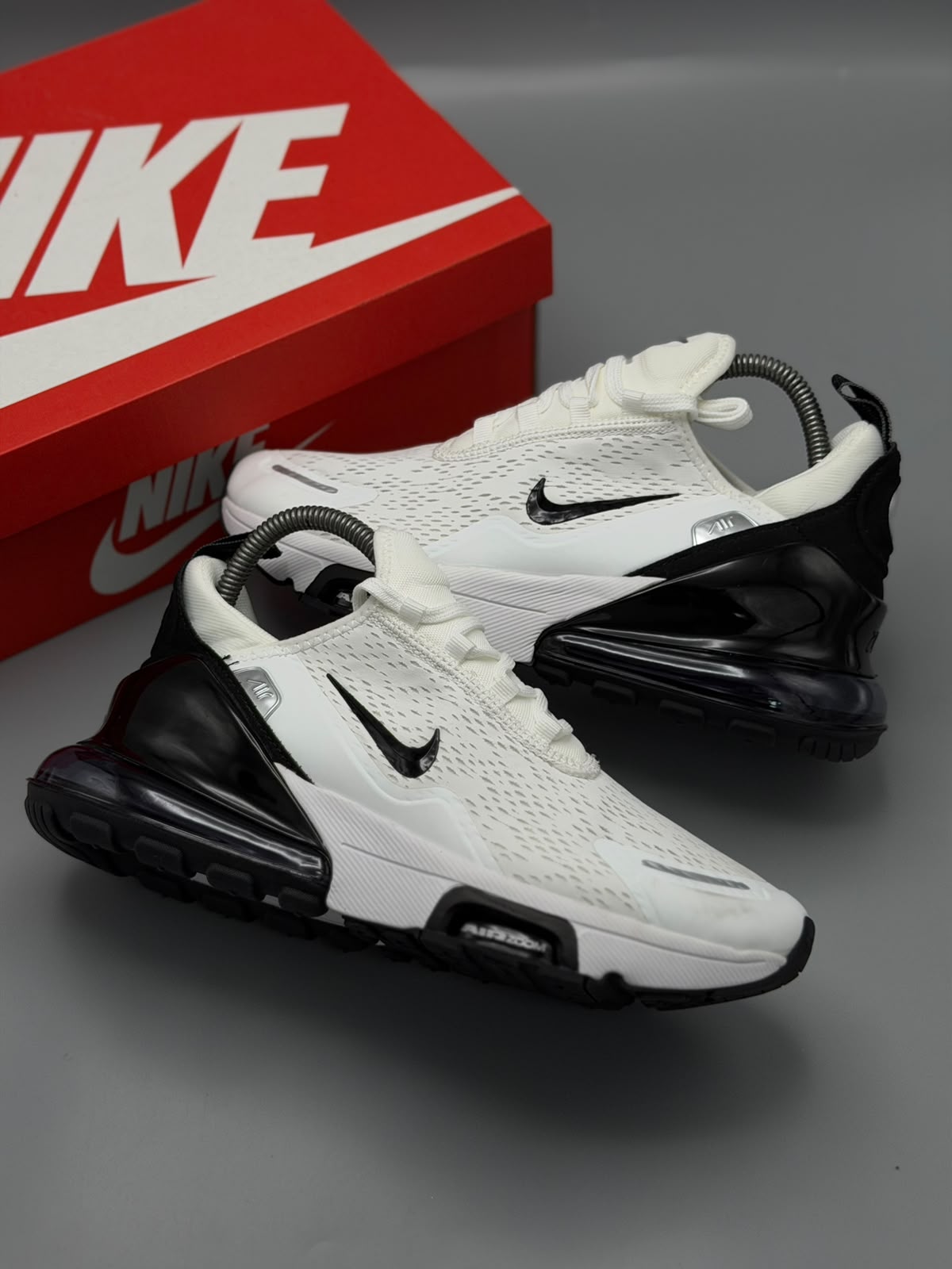 Nike Air Max 270