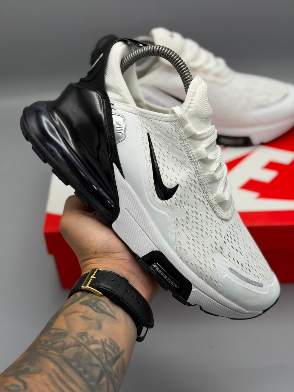 Nike Air Max 270