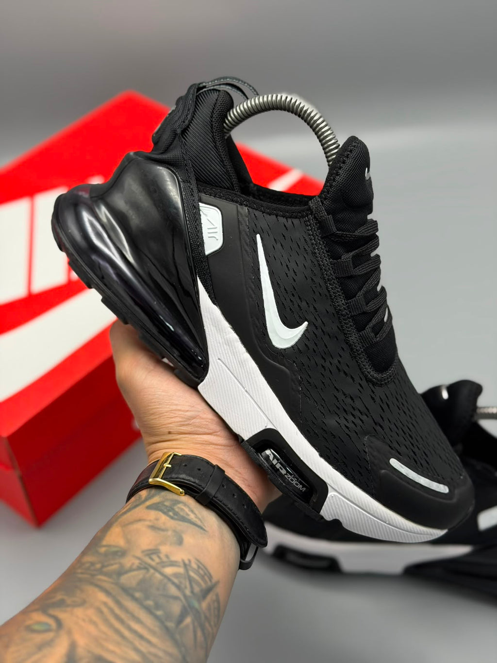 Nike Air Max 270