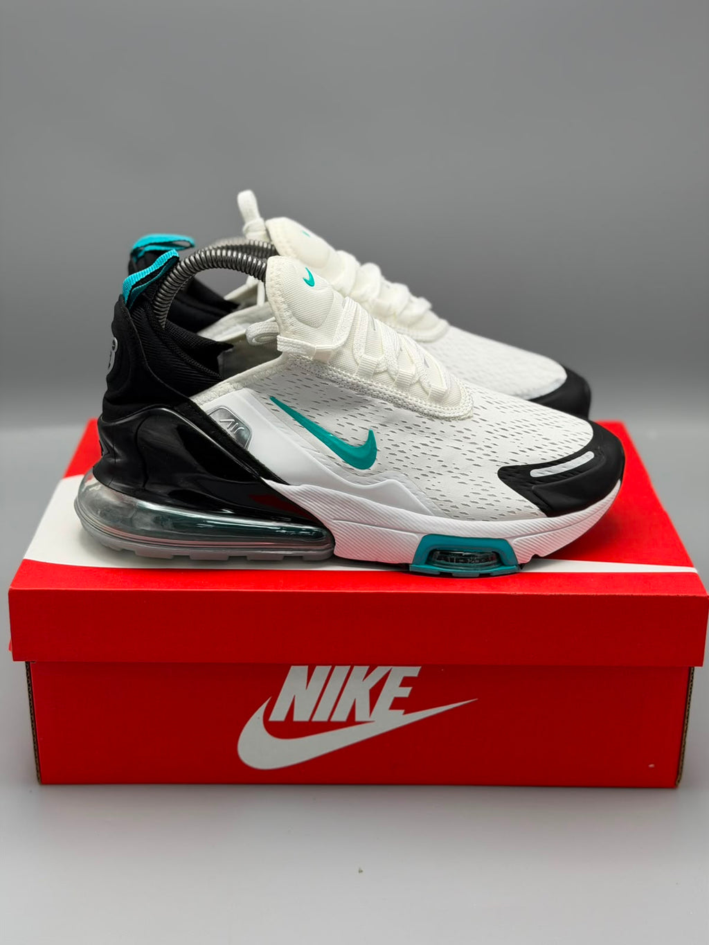 Nike Air Max 270