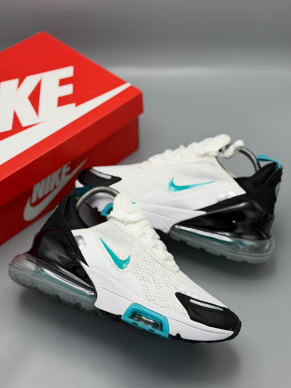 Nike Air Max 270