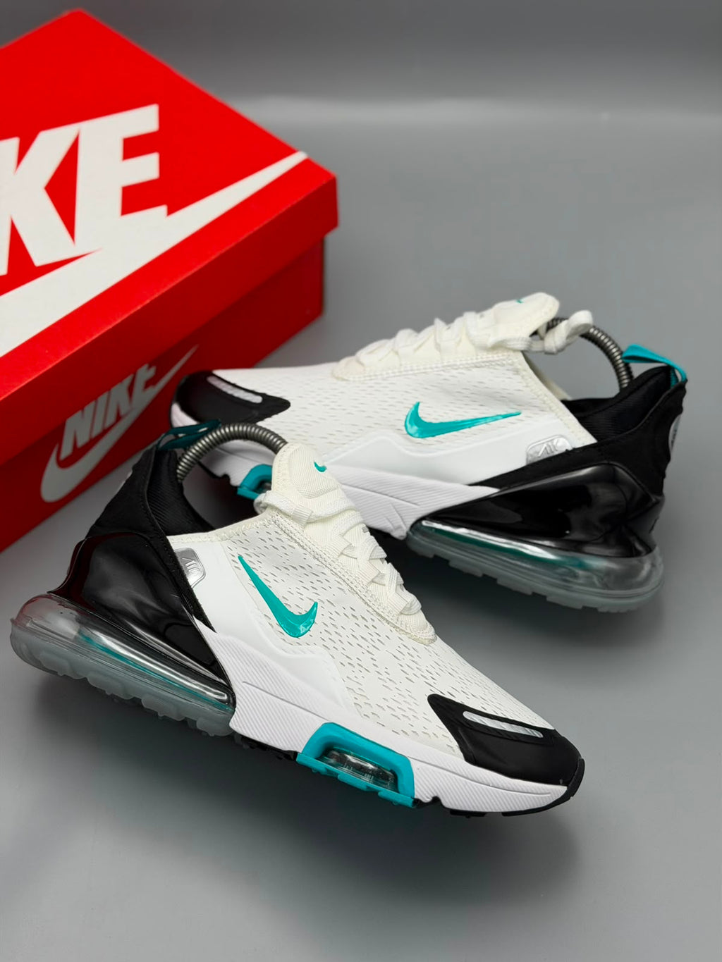 Nike Air Max 270