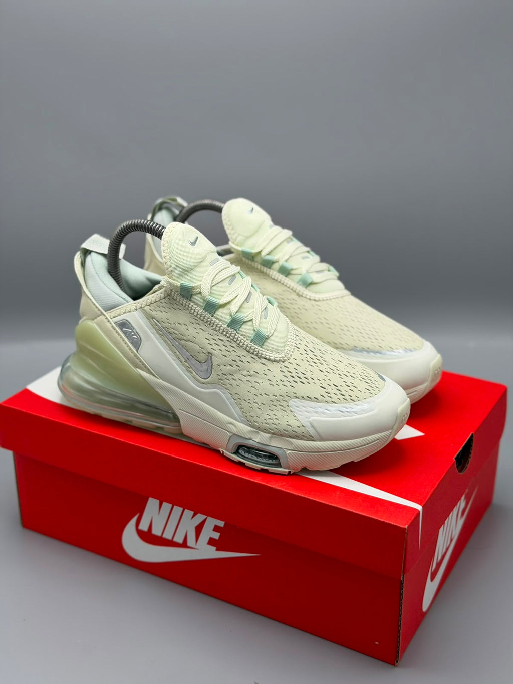 Nike Air Max 270