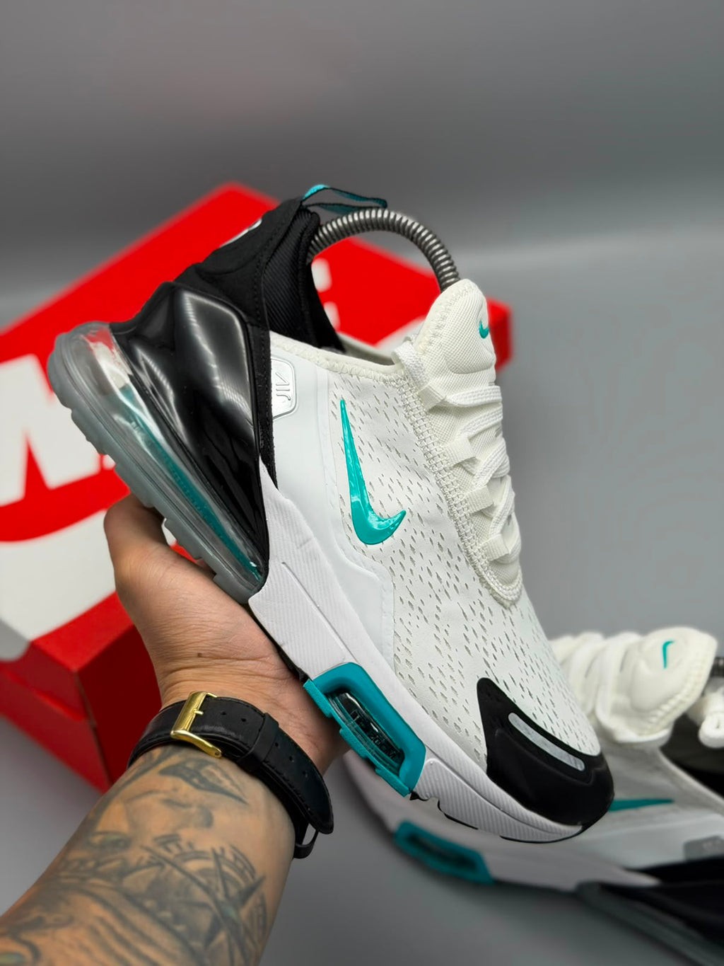 Nike Air Max 270