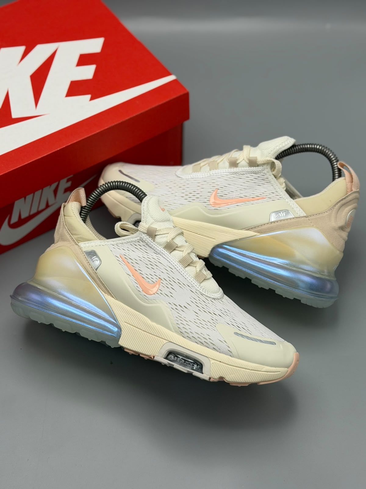 Nike Air Max 270