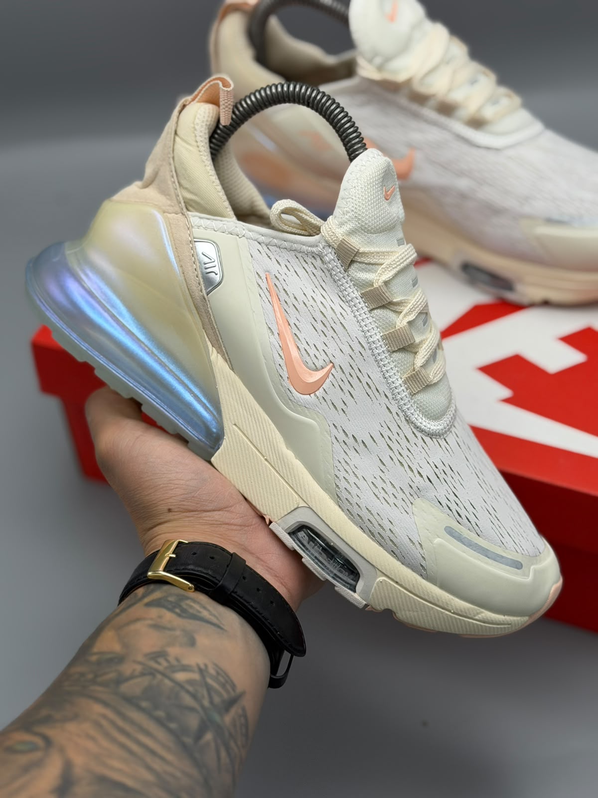 Nike Air Max 270
