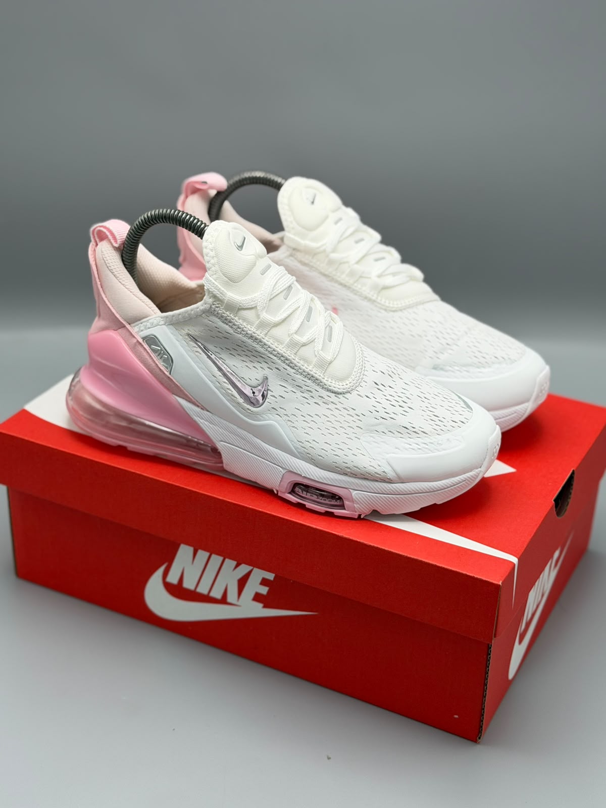 Nike Air Max 270