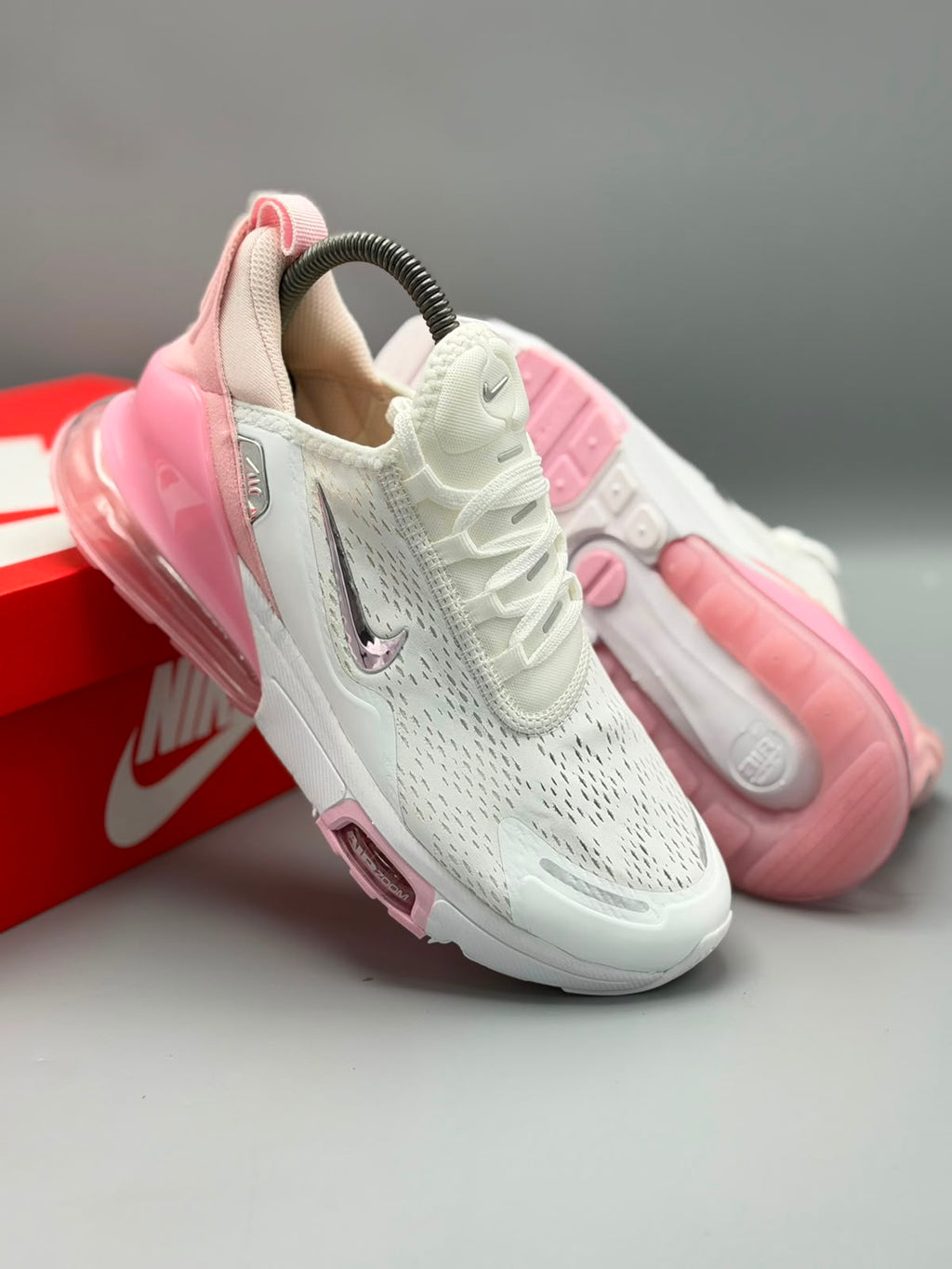 Nike Air Max 270