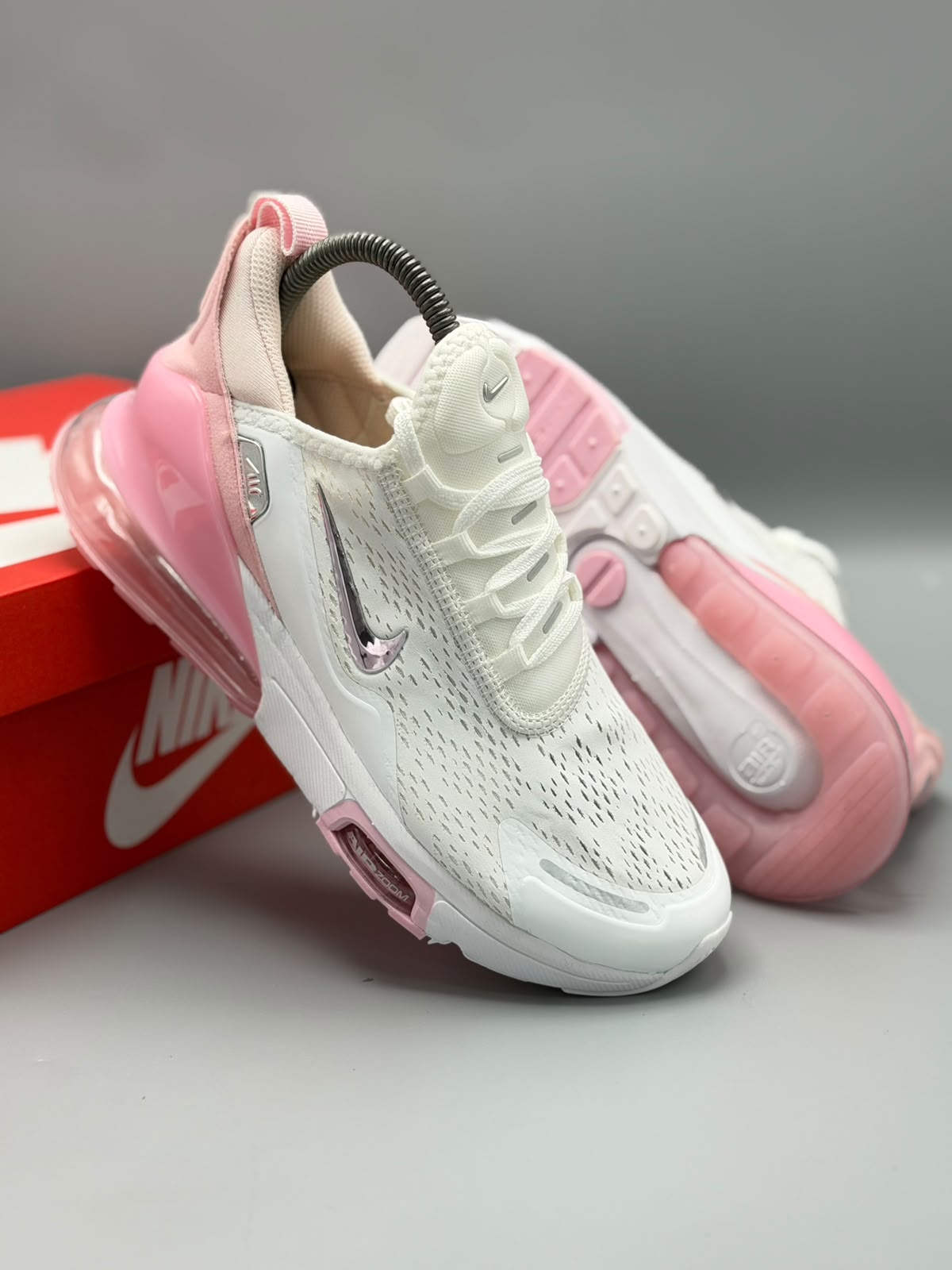 Nike Air Max 270