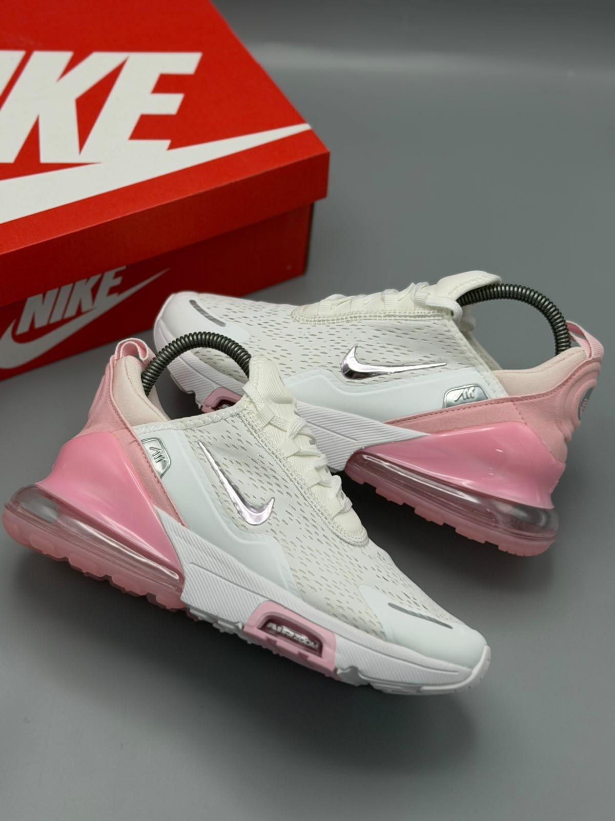 Nike Air Max 270